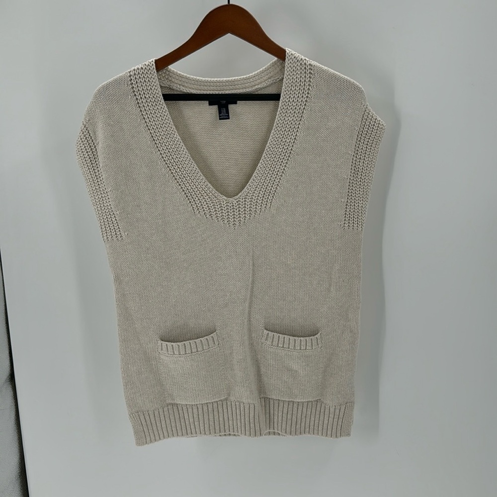 Gap sweater vest cream in color never worn NWOT oversized coastal grandma